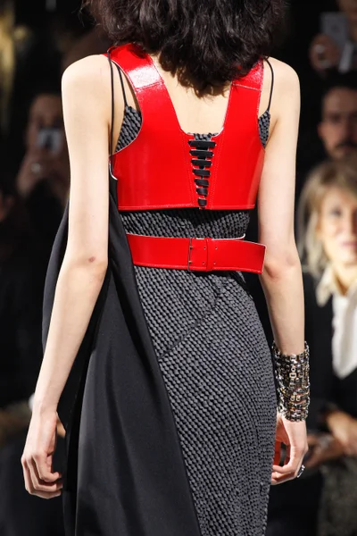 Look 68